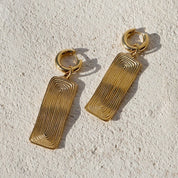 Aretes colgante dorados rectangular - Dressygt