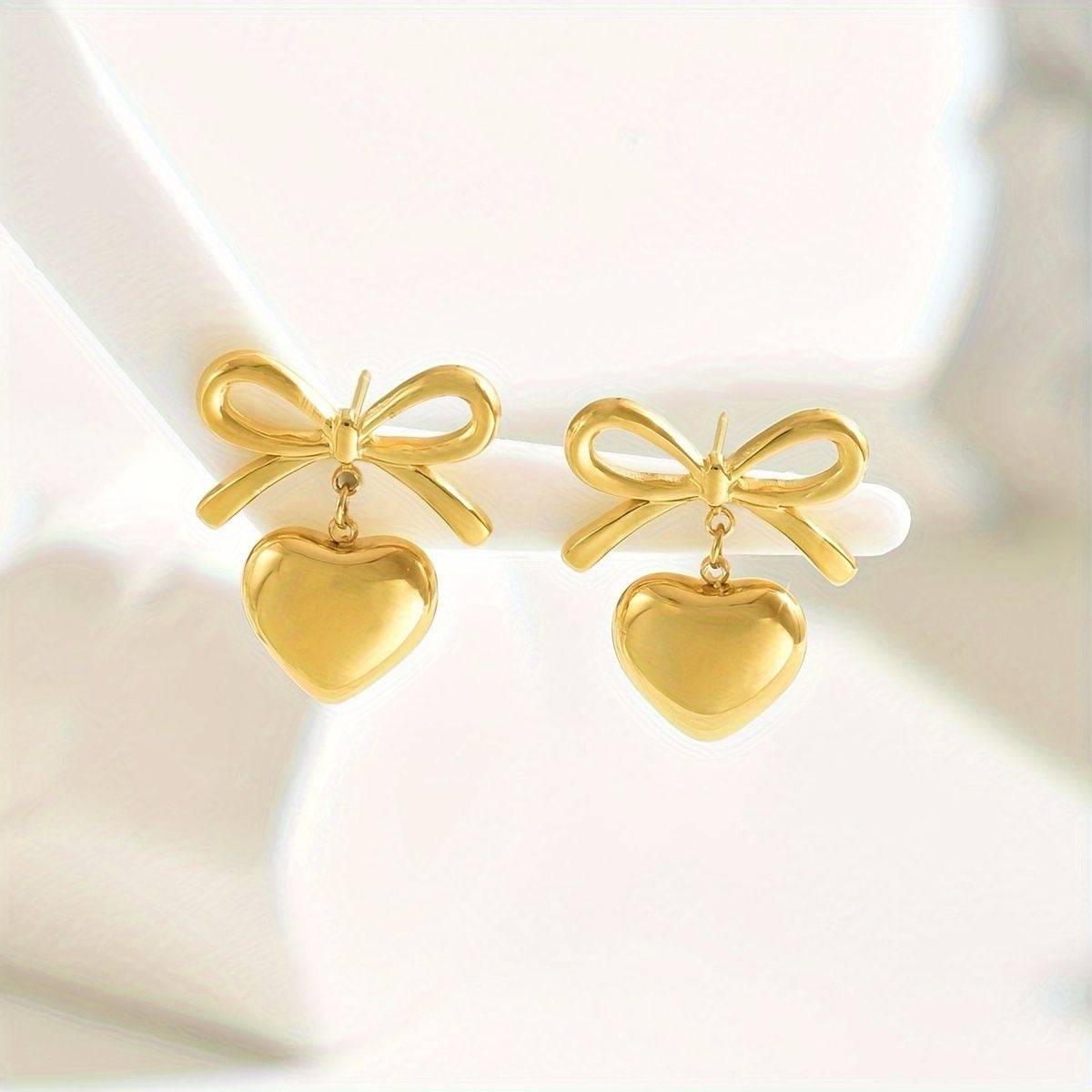 Aretes con diseño de corazón - Dressygt