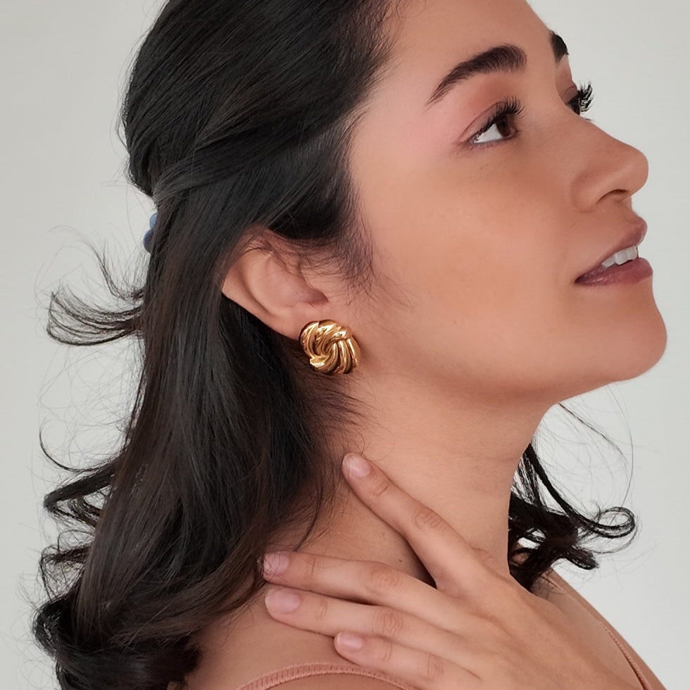 Aretes geométricos con líneas curvas - Dressygt