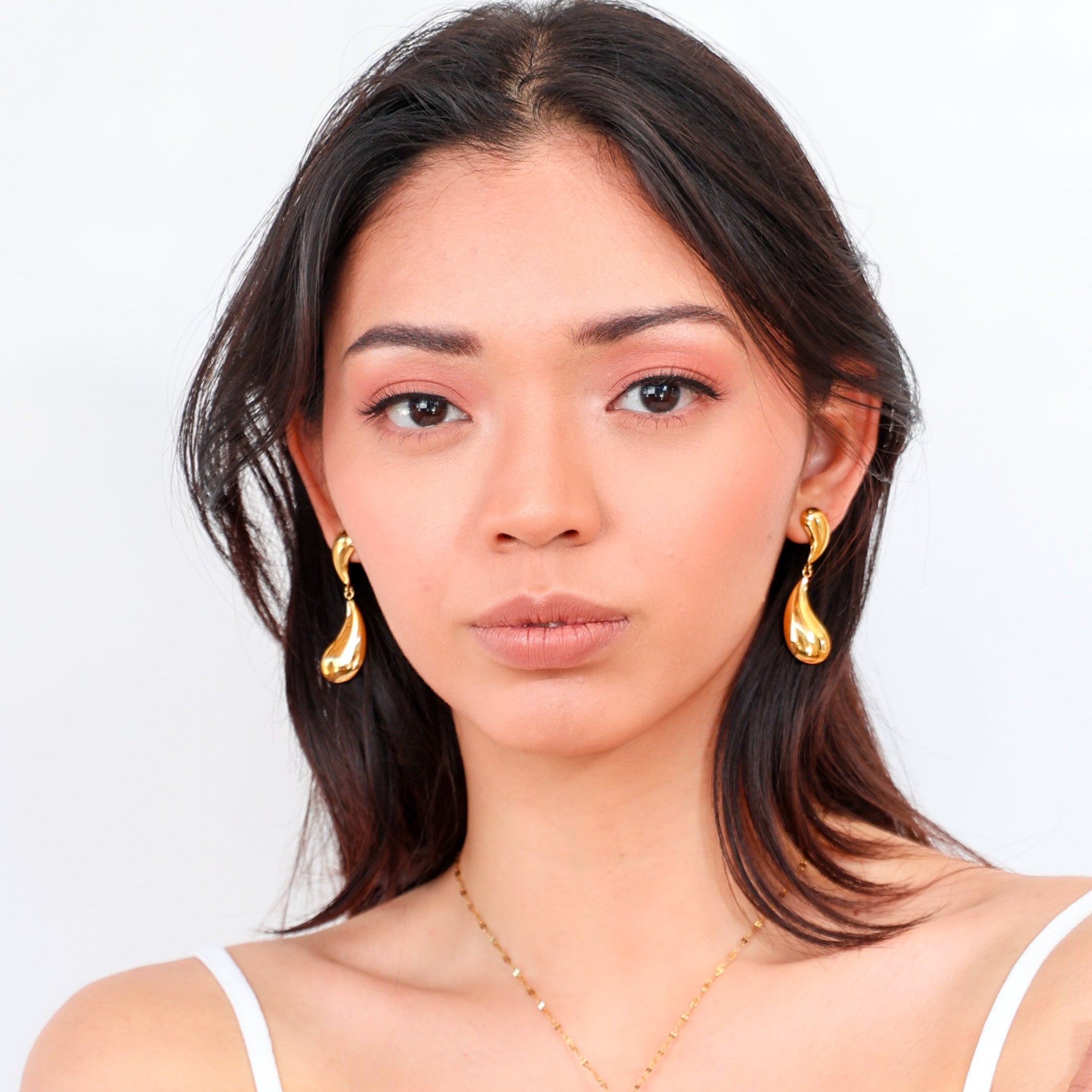 Aretes colgantes con diseño de gota - Dressygt