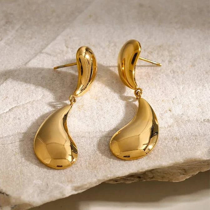 Aretes colgantes con diseño de gota - Dressygt