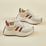 Tenis casual beige con plataforma