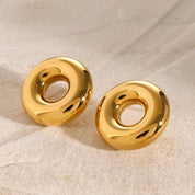 Aretes dorados con diseño de donas - Dressygt