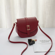 Bolso con correa larga