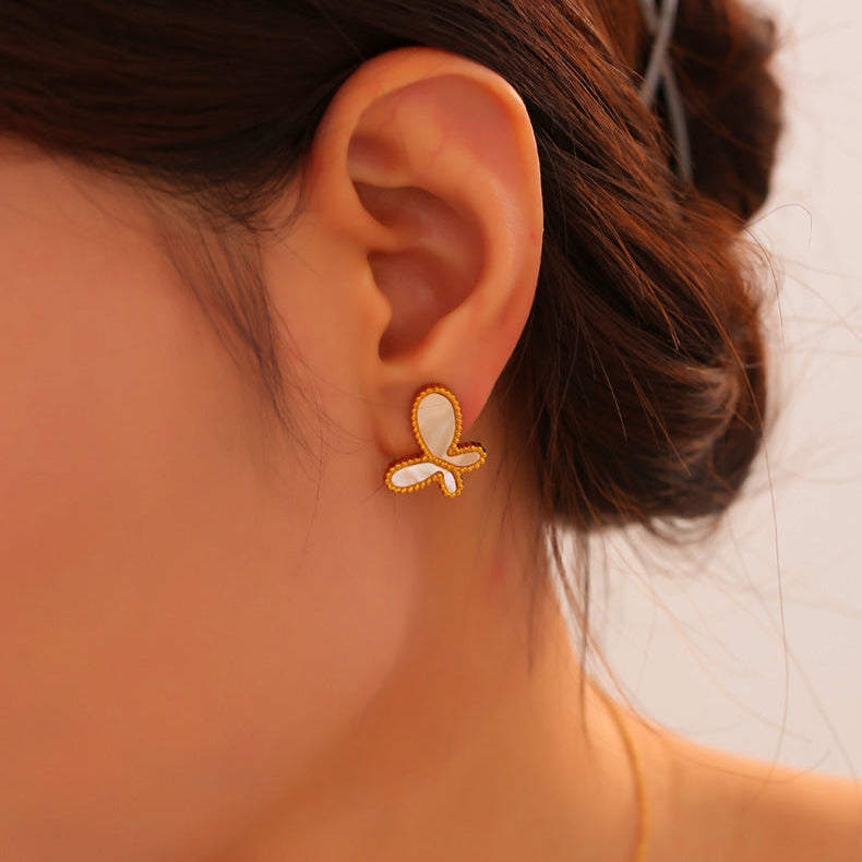 Aretes de mariposa