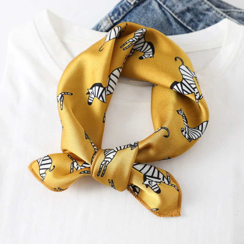 Pañuelo con diseño de cebras - Dressygt
