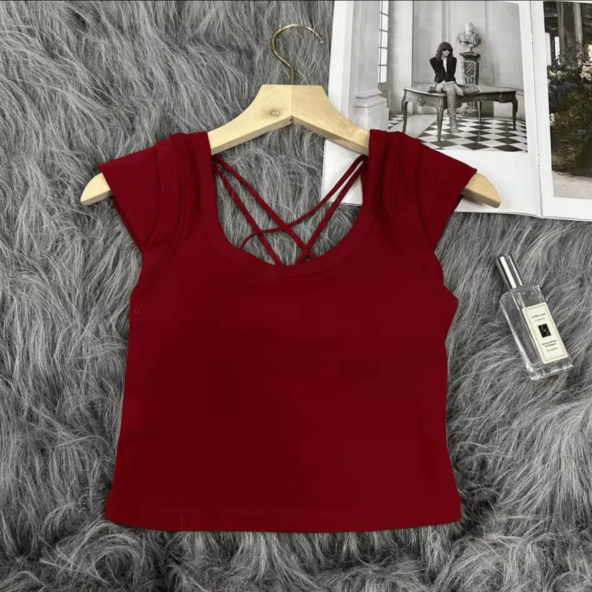 Crop top con escote en la espalda - Dressygt