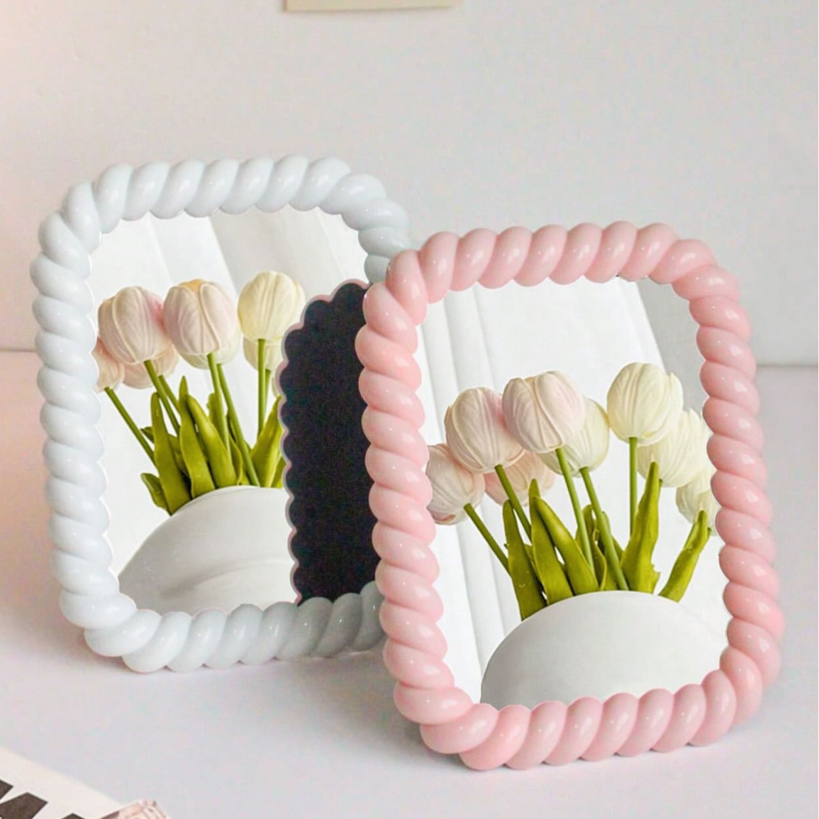 Espejo decorativo con marco trenzado - Dressygt