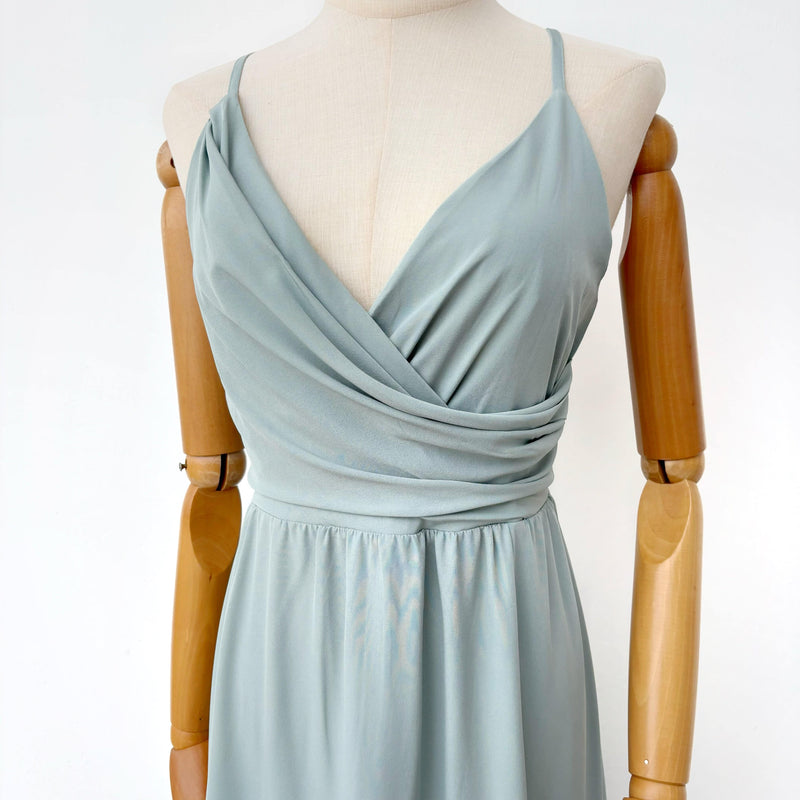 Vestido con escote en V