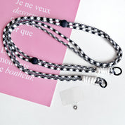Strap blanco y negro para celular