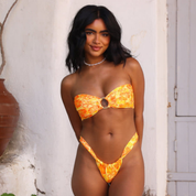 Bikini strapless con flores - Dressygt
