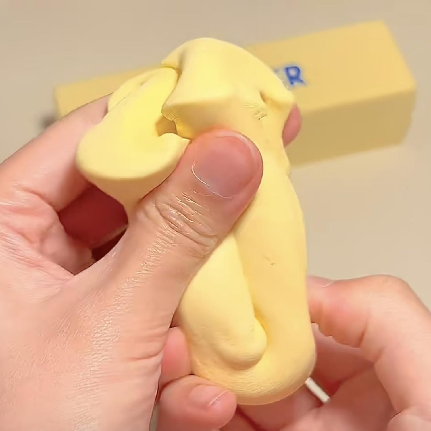 Squishy antiestrés de mantequilla