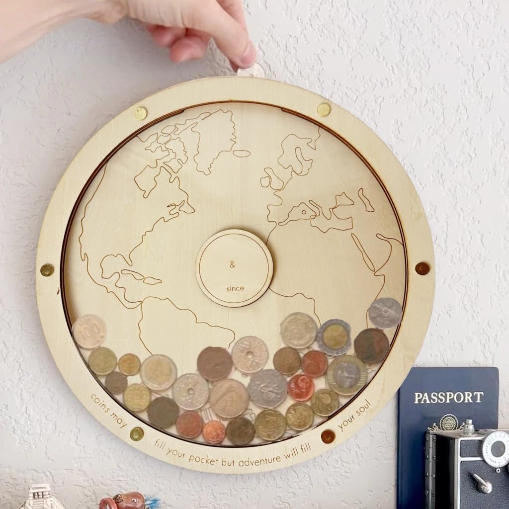 Marco de madera para guardar monedas de viaje
