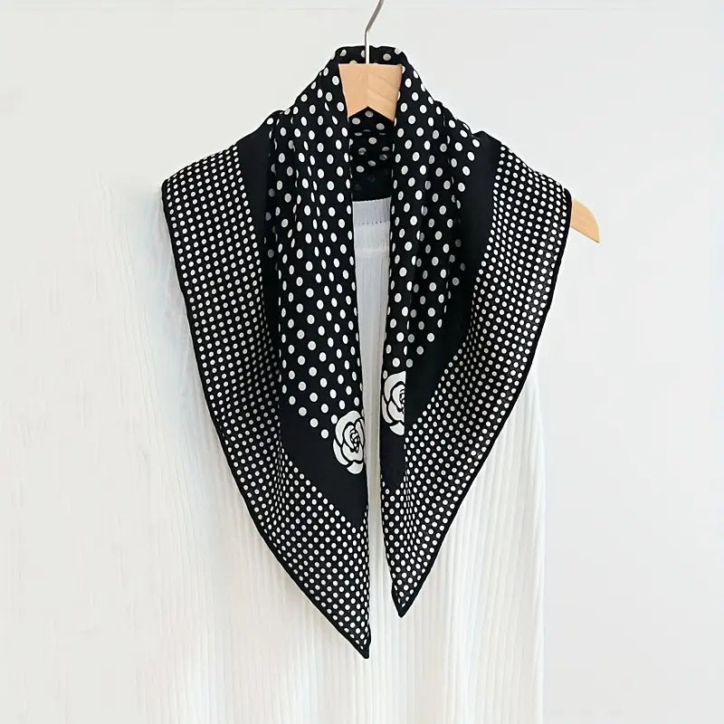 Pañuelo negro estampado