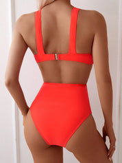 Traje de baño de una pieza con abertura