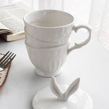 Taza con orejas de conejo