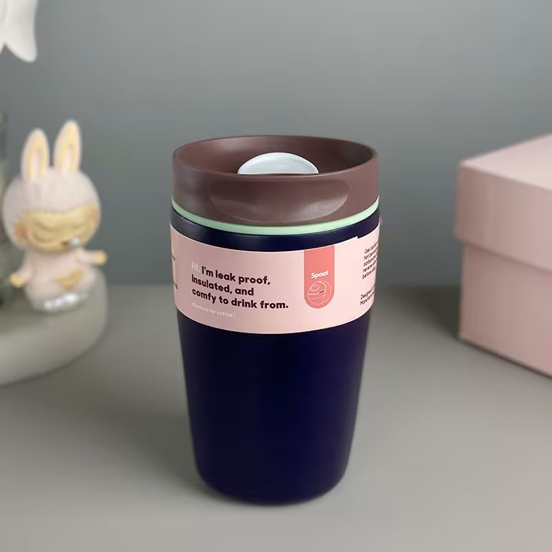 Vaso de acero inoxidable con tapa aislada