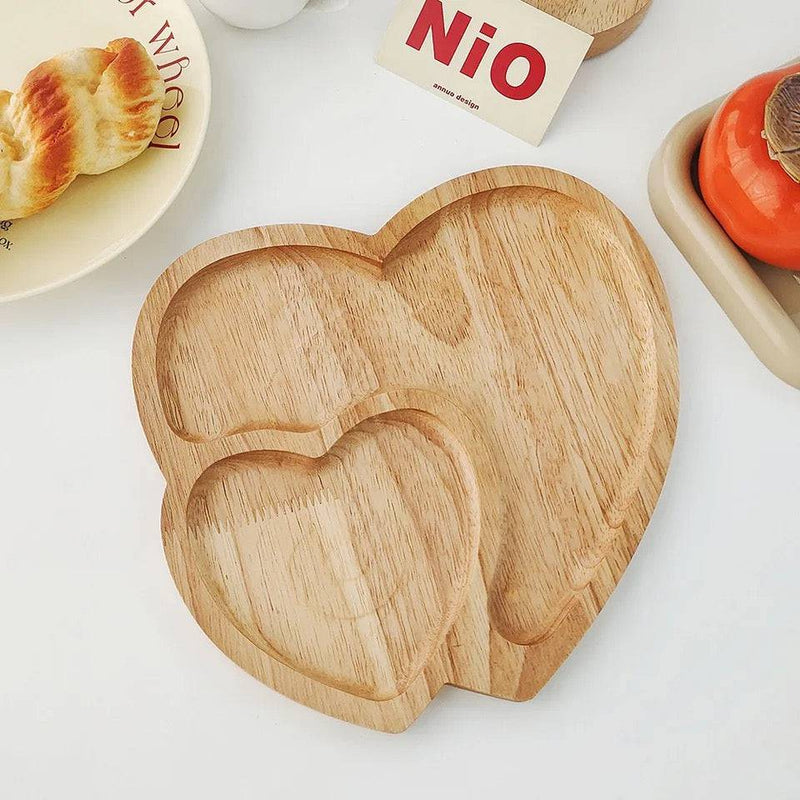Plato de madera de corazón