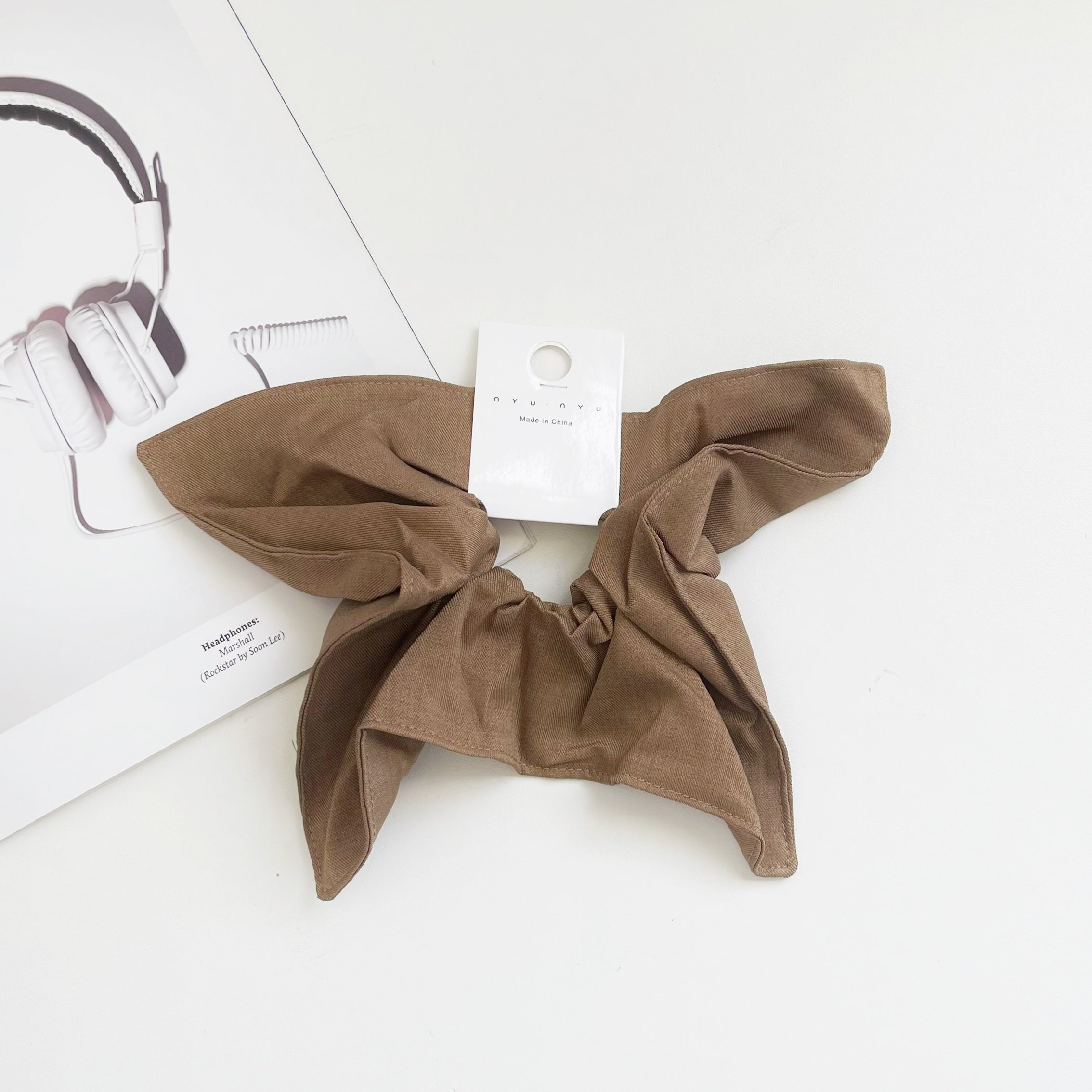 Scrunchie tipo moño cuadrado