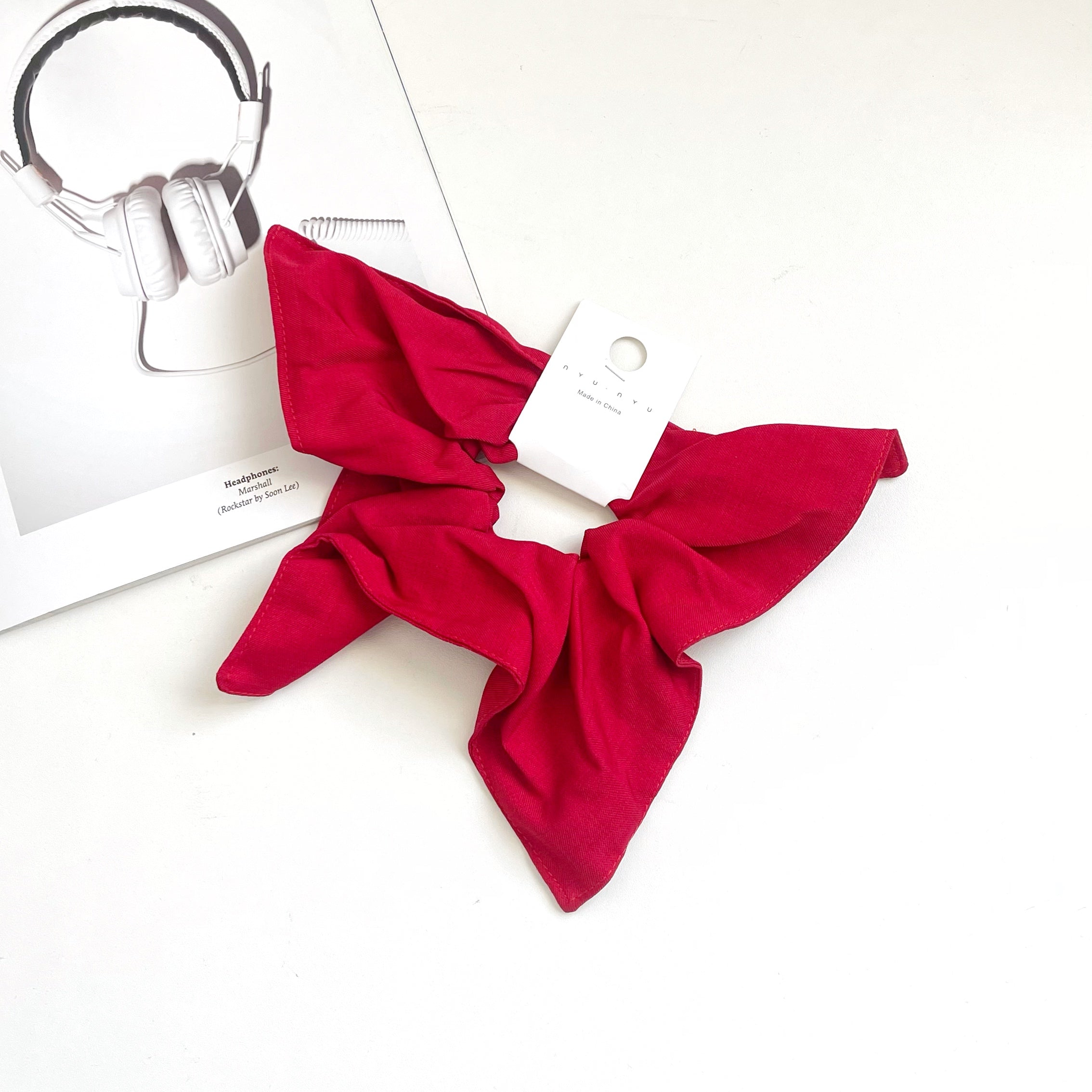 Scrunchie tipo moño cuadrado