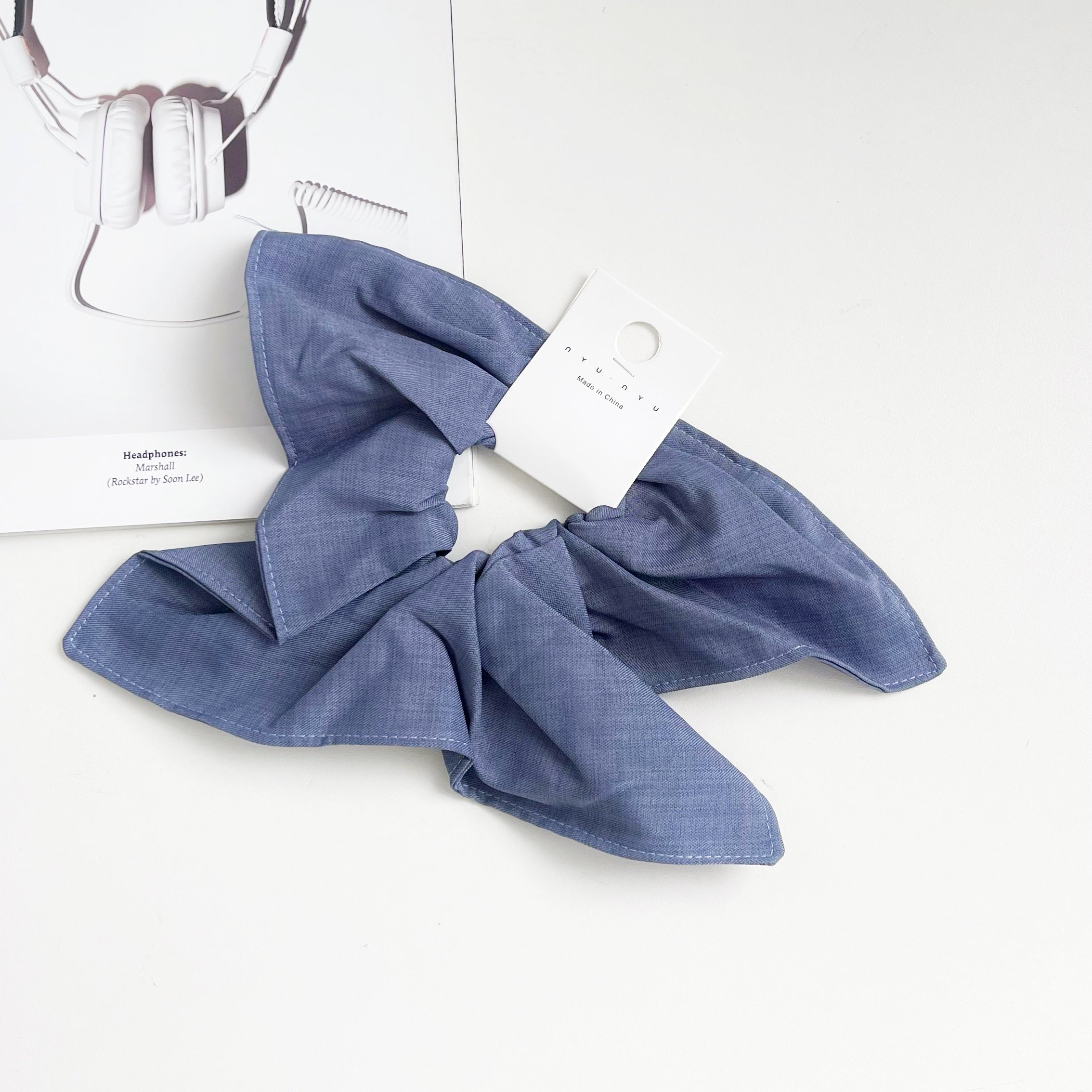 Scrunchie tipo moño cuadrado