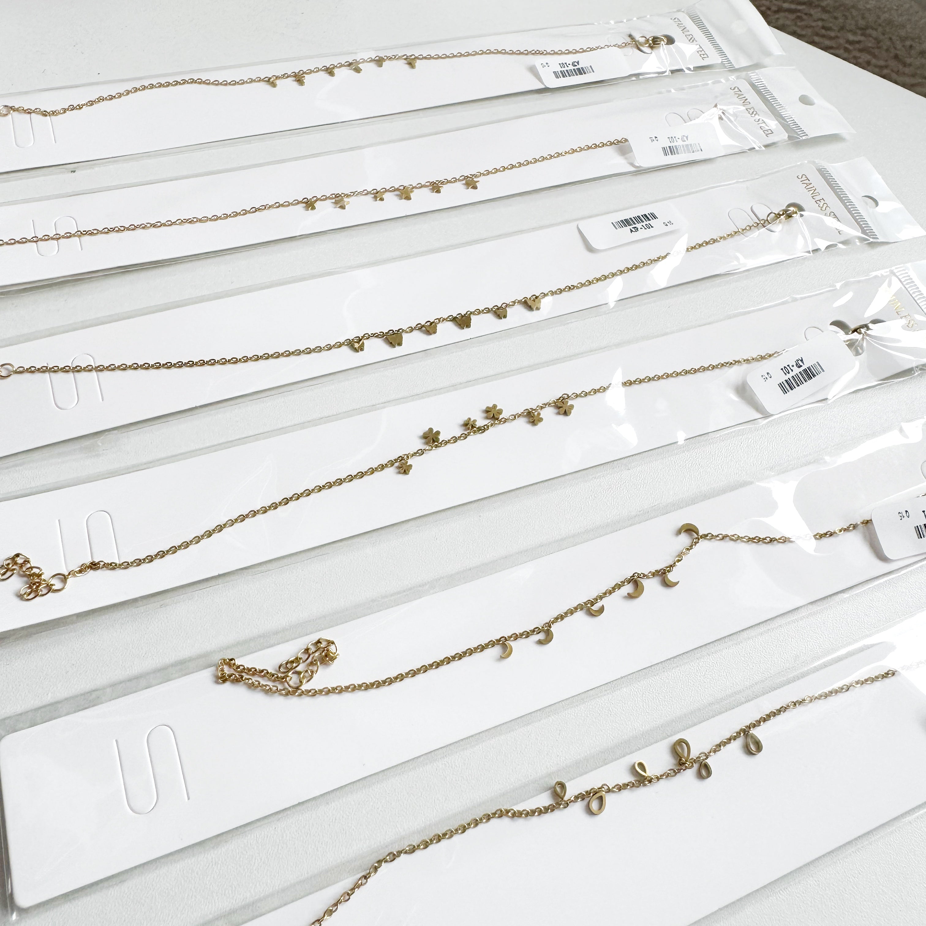 Tobillera dorada con dijes 5 diferentes estilos aleatorio - Dressygt