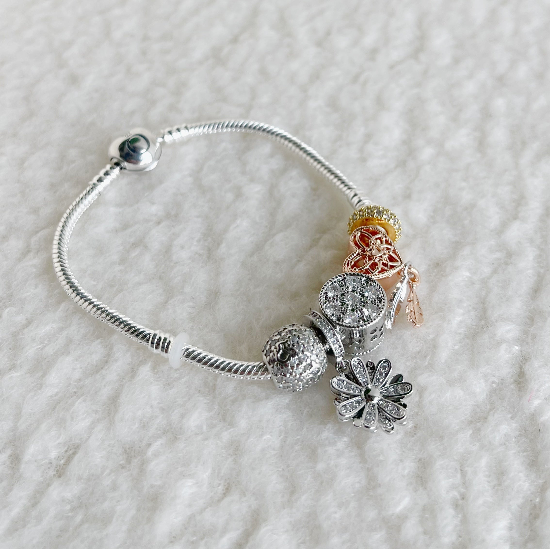 Pulsera con charms
