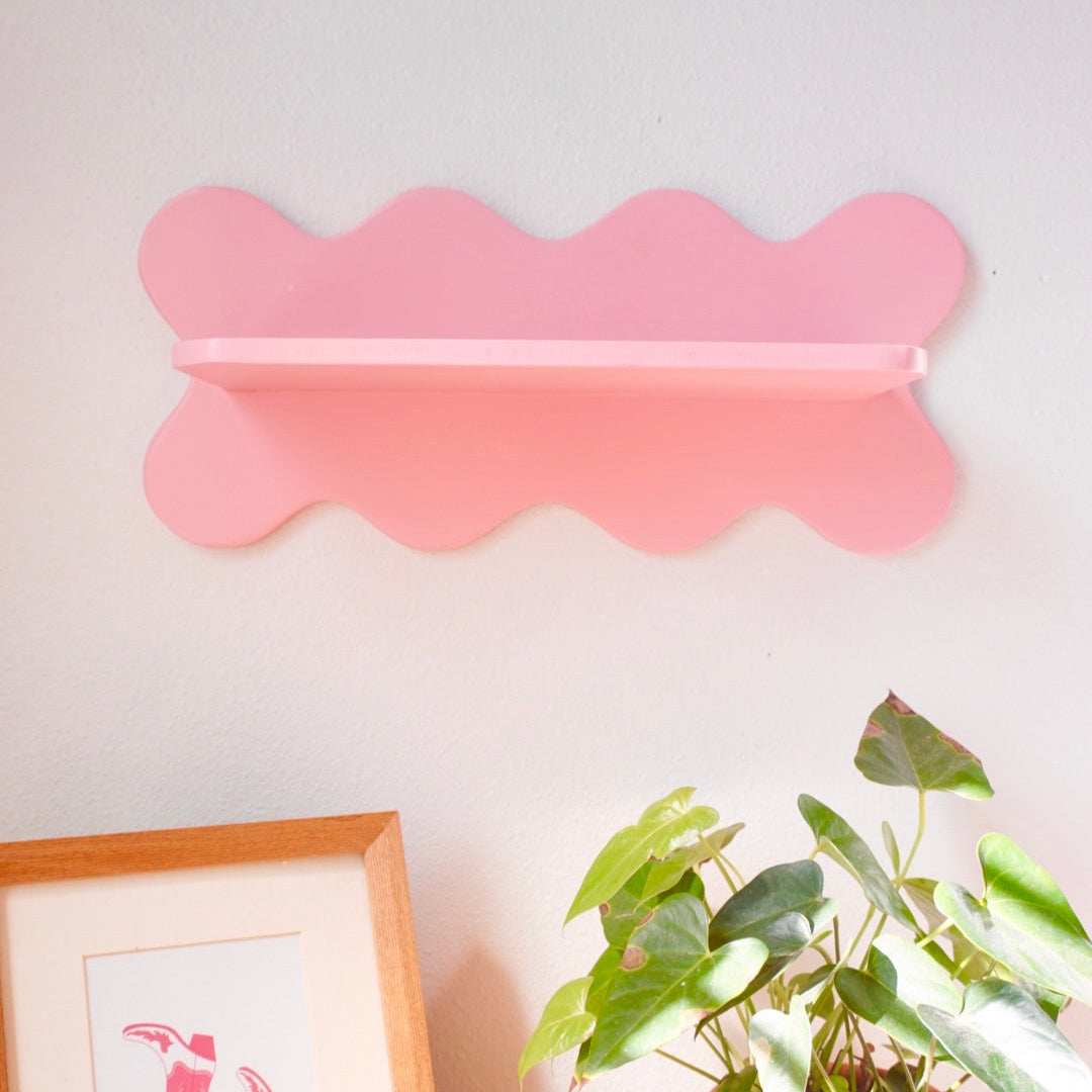 Estante de pared ondulado