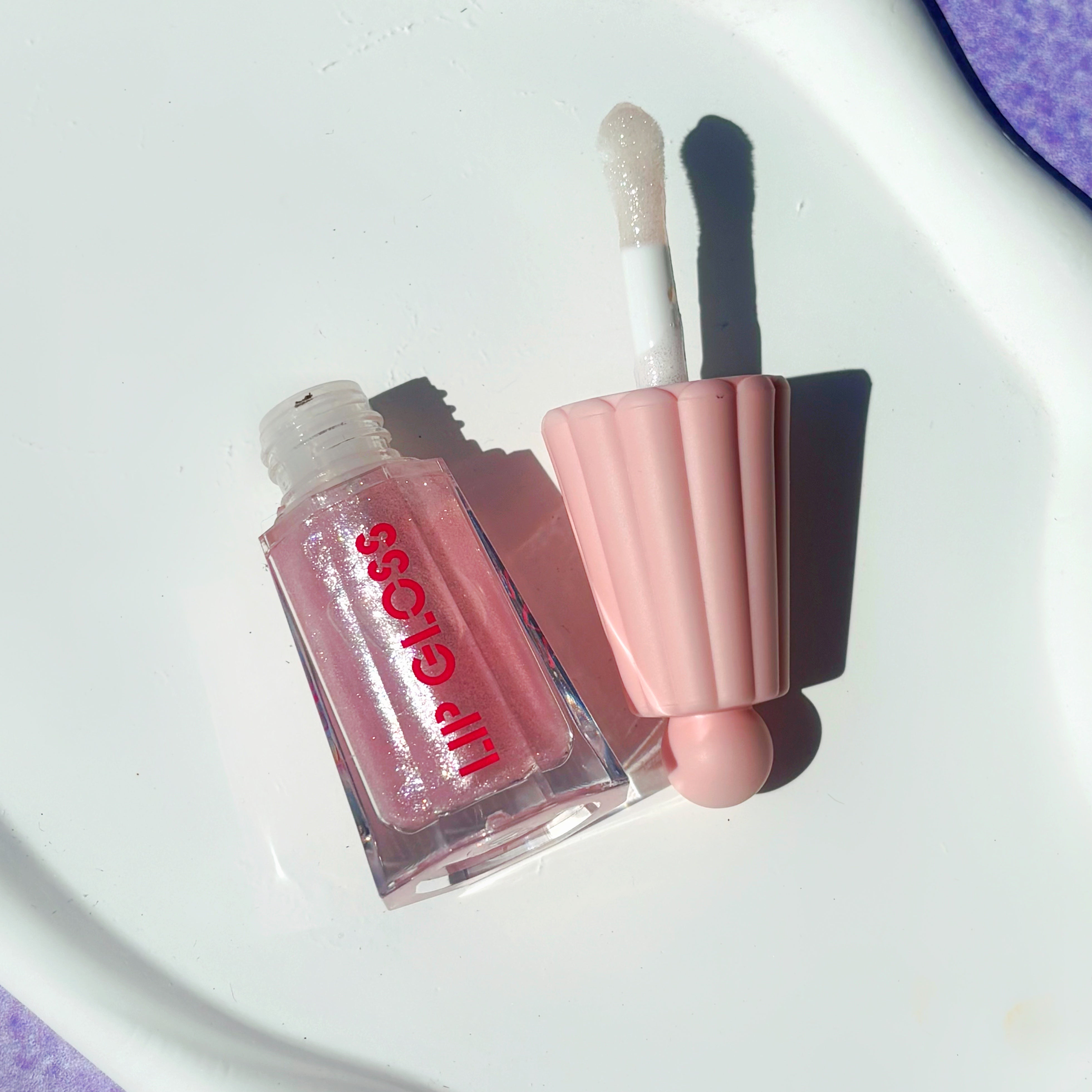 Lip gloss hidratante con efecto glitter
