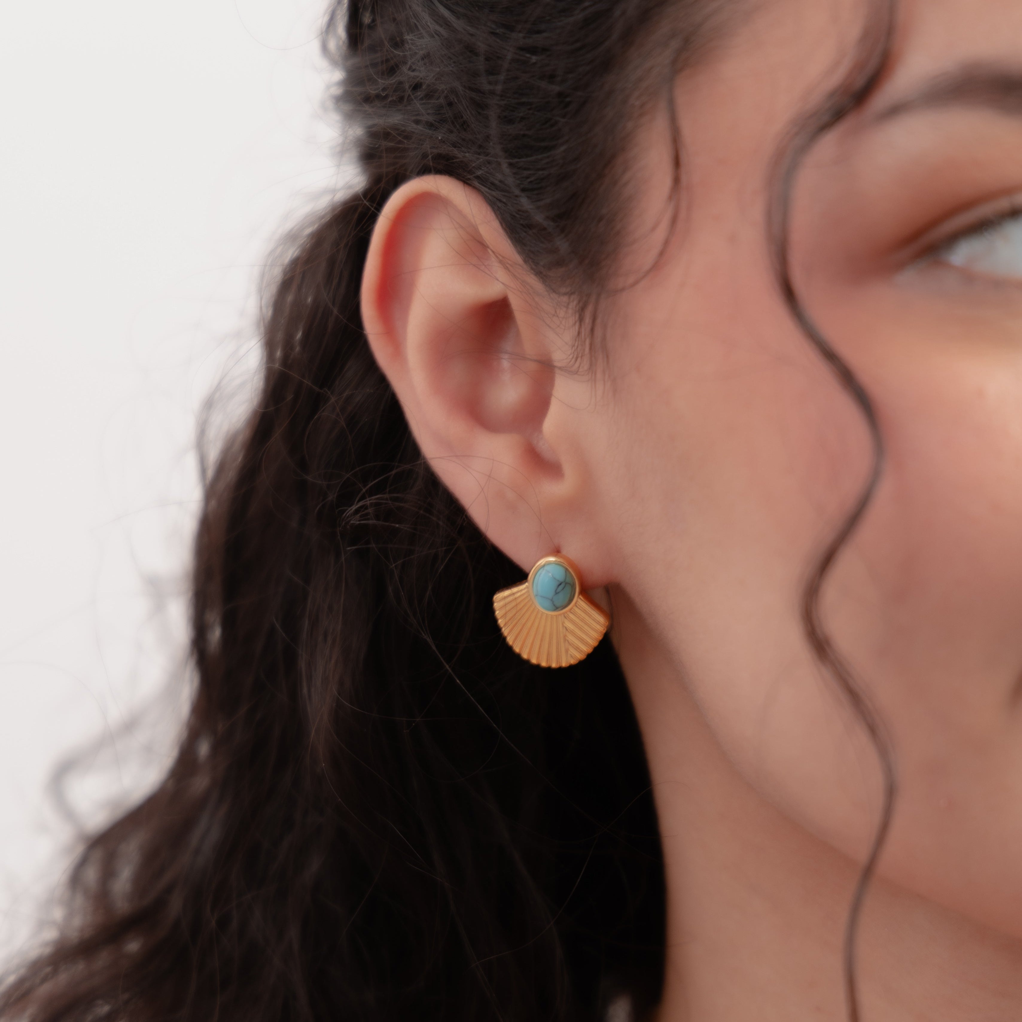 Aretes dorado y verde