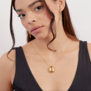 Collar con dije redondo