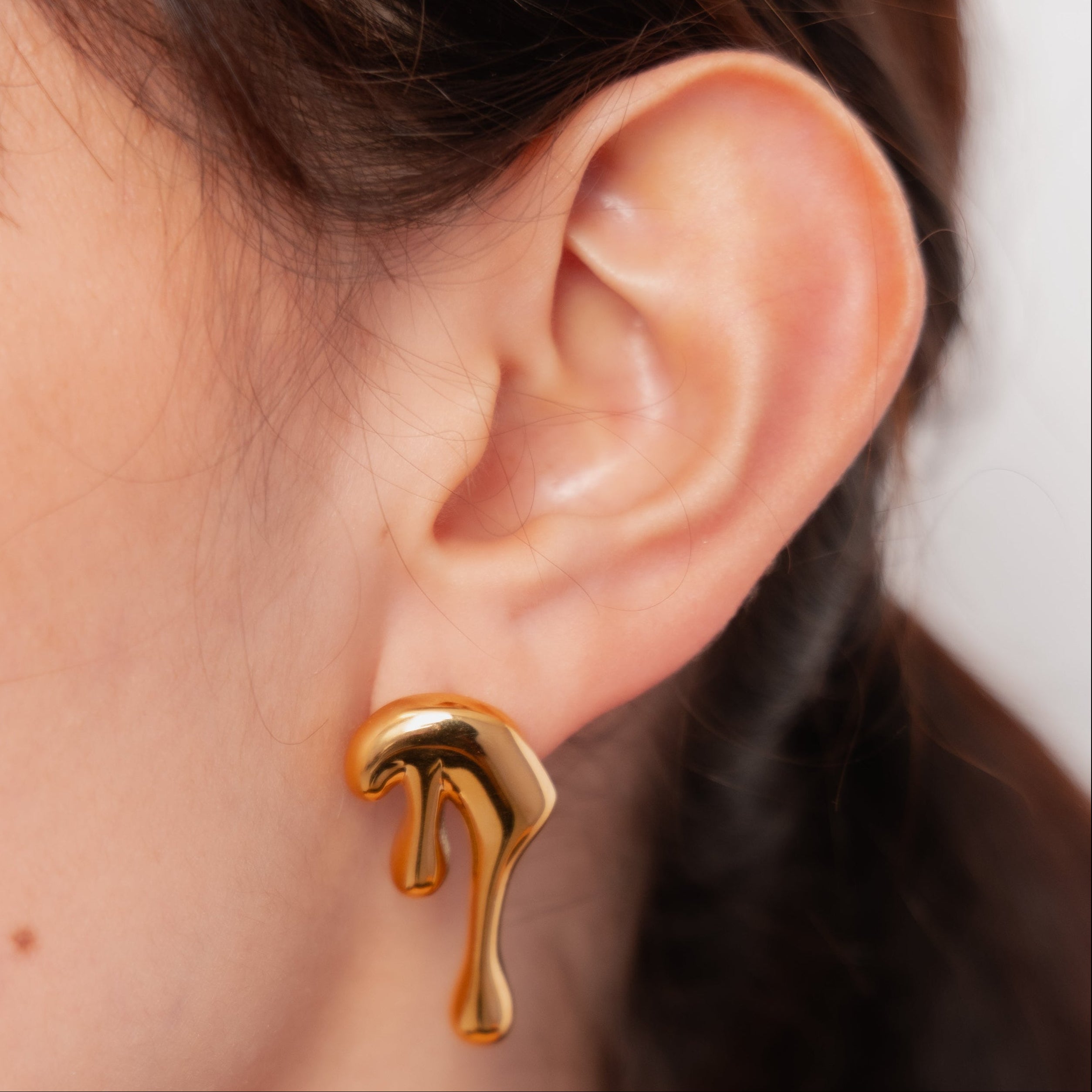 Aretes con diseño irregular