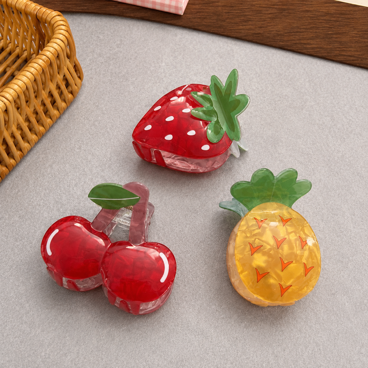 Docena de ganchos para cabello con diseño de frutas