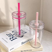 Vaso transparente con pajilla