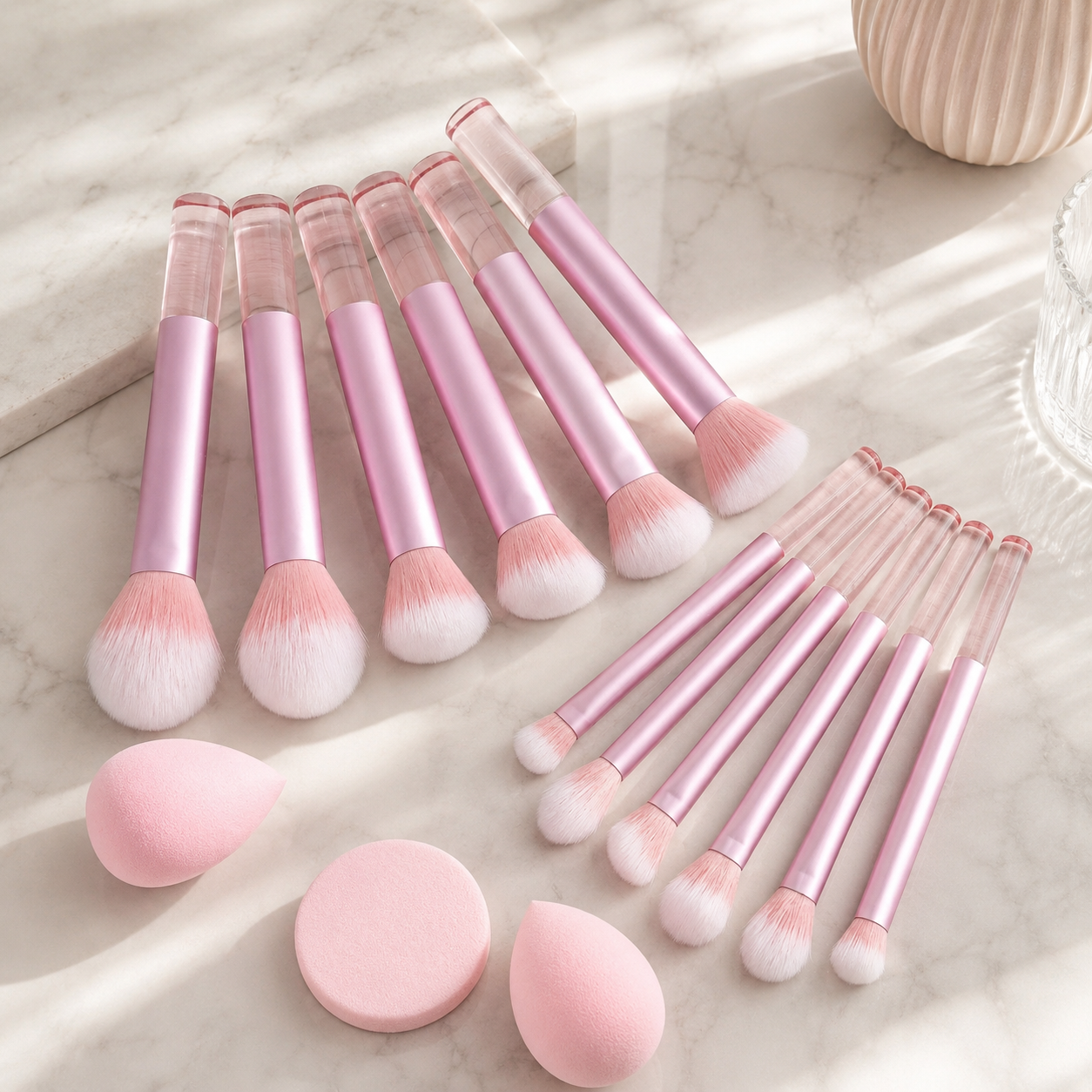 Set de brochas de maquillaje con esponjas