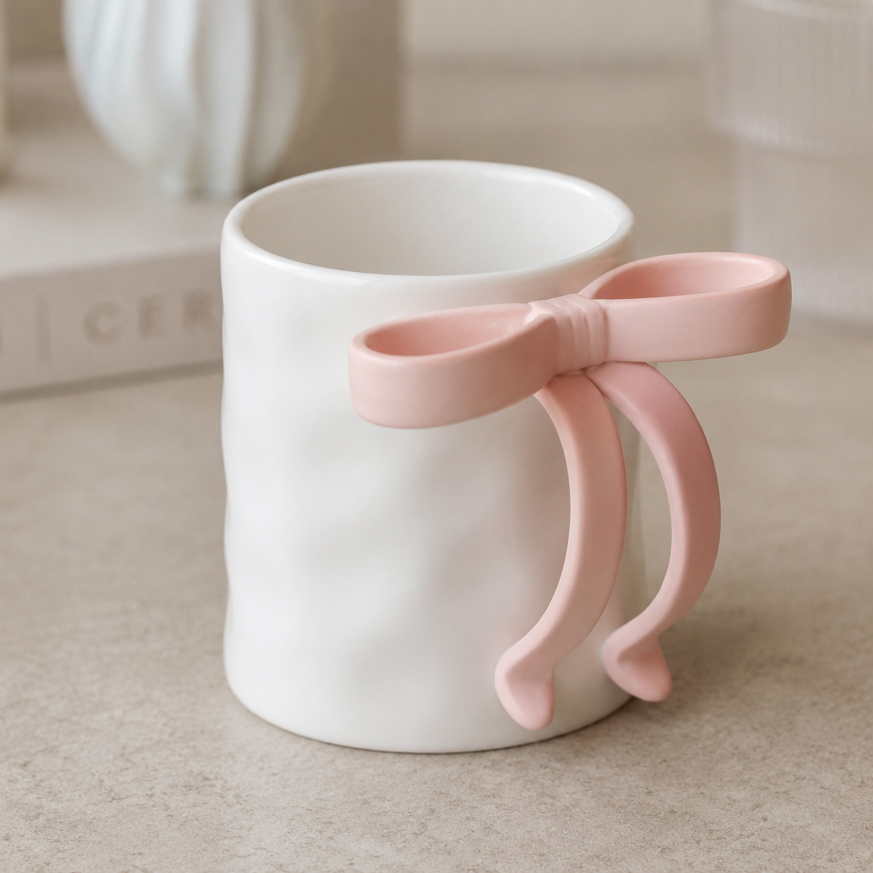Taza de cerámica con lazo 3D