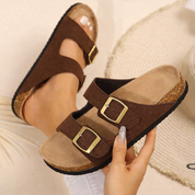 Sandalias con hebilla grande