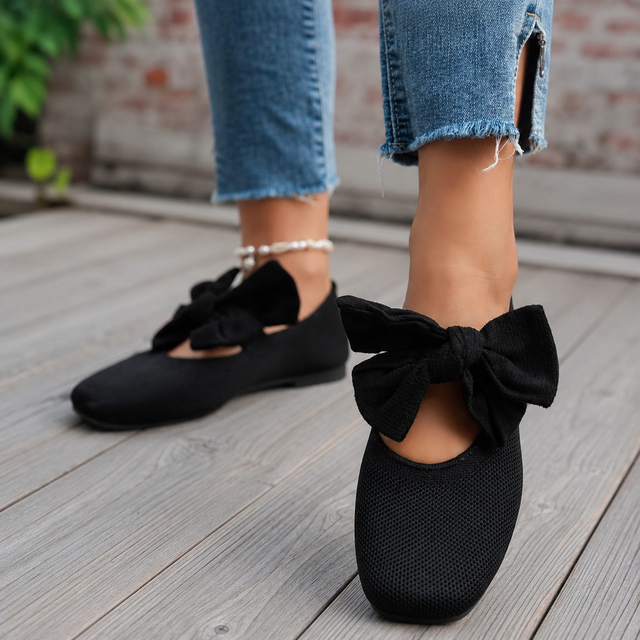 Zapatillas livianas con decoración de moña
