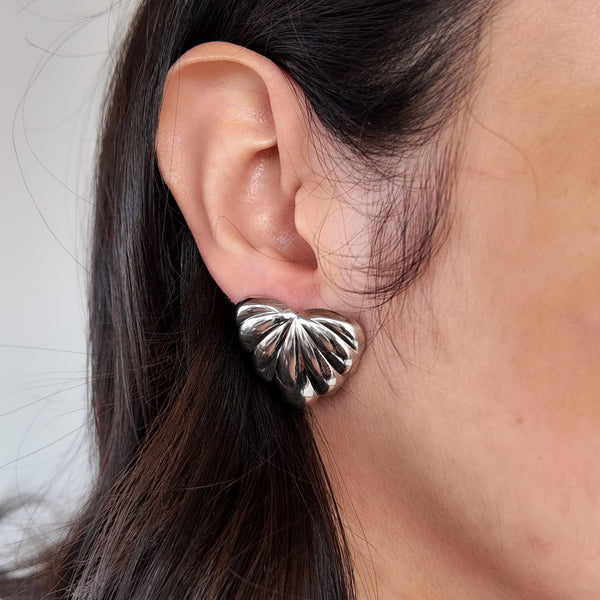 Aretes con diseño de hoja