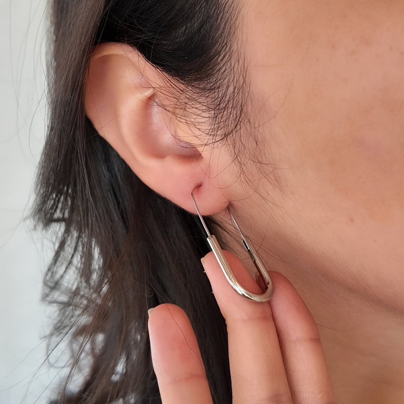 Aretes con diseño de clips