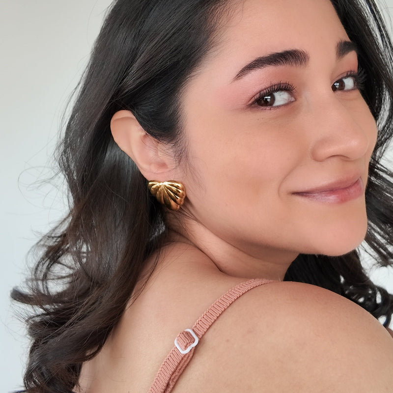 Aretes con diseño de hoja