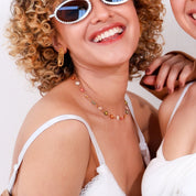 Collar con diseño de margaritas