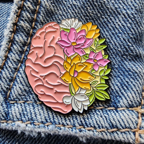 Pin de cerebro floral
