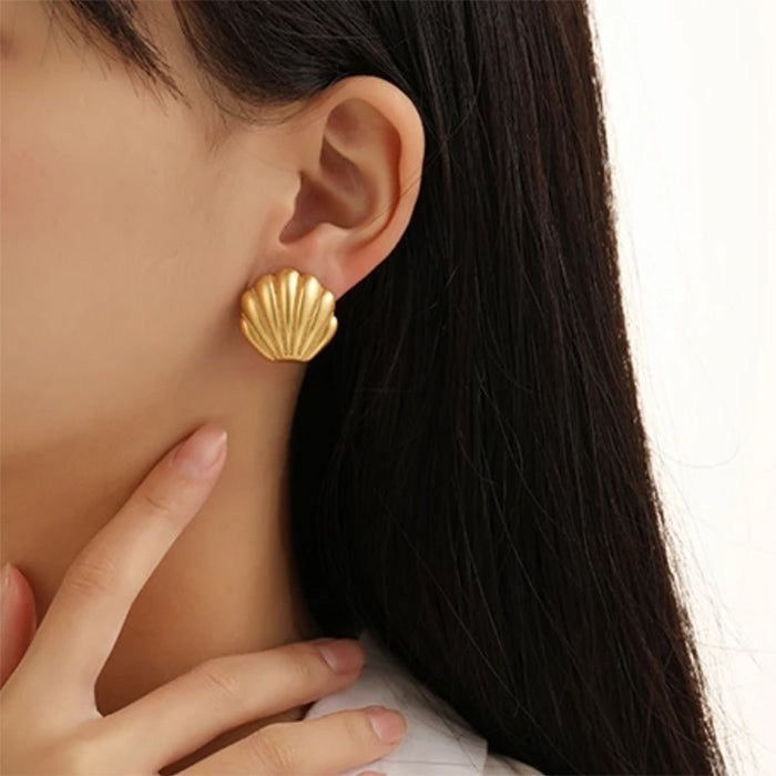 Aretes con diseño de concha - Dressygt