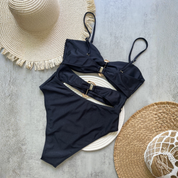 Traje de baño con detalles dorados - Dressygt