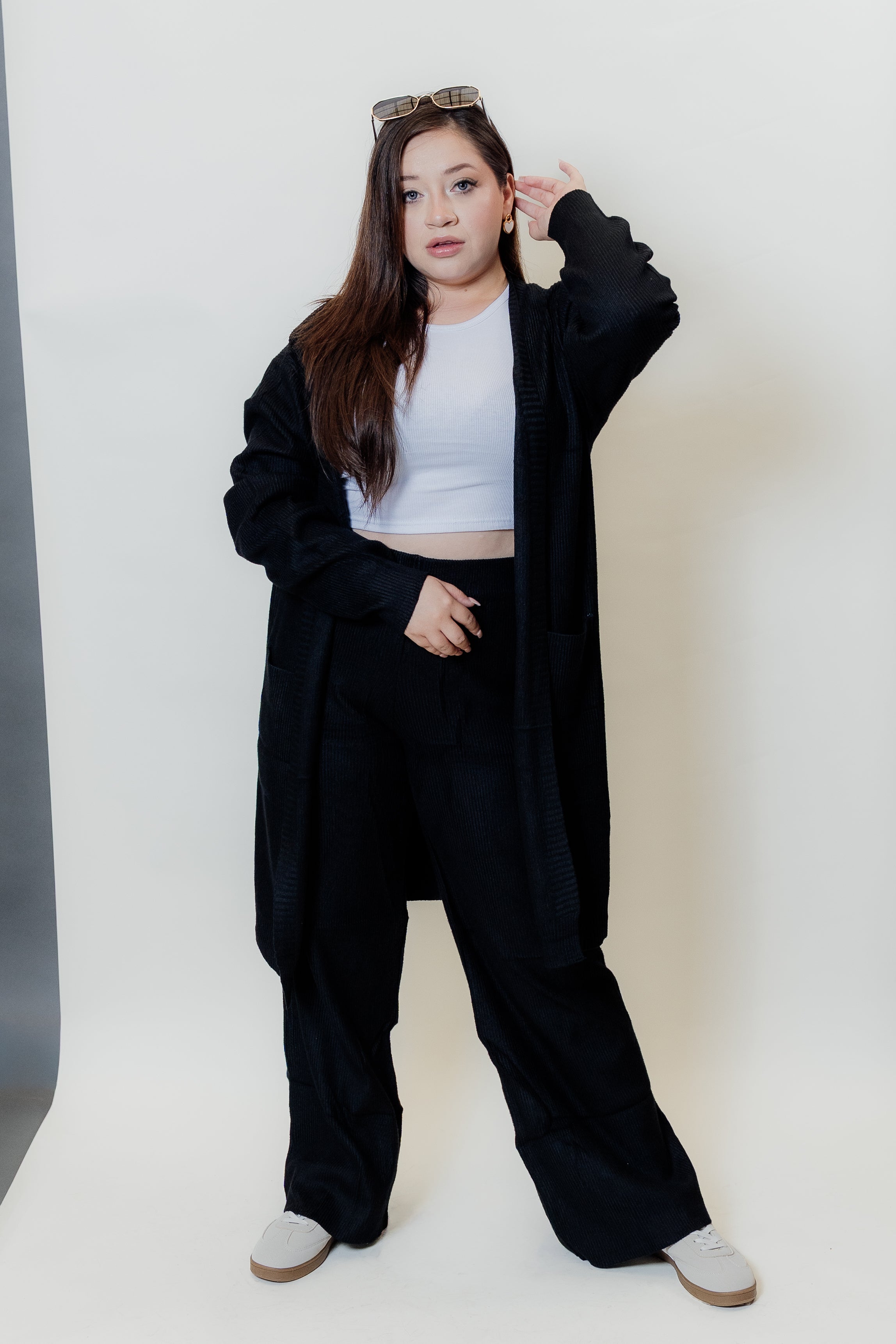 Conjunto de dos piezas con cárdigan largo y palazzo