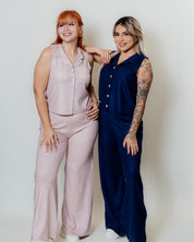 Conjunto de dos piezas sin mangas tipo camisa y palazzo