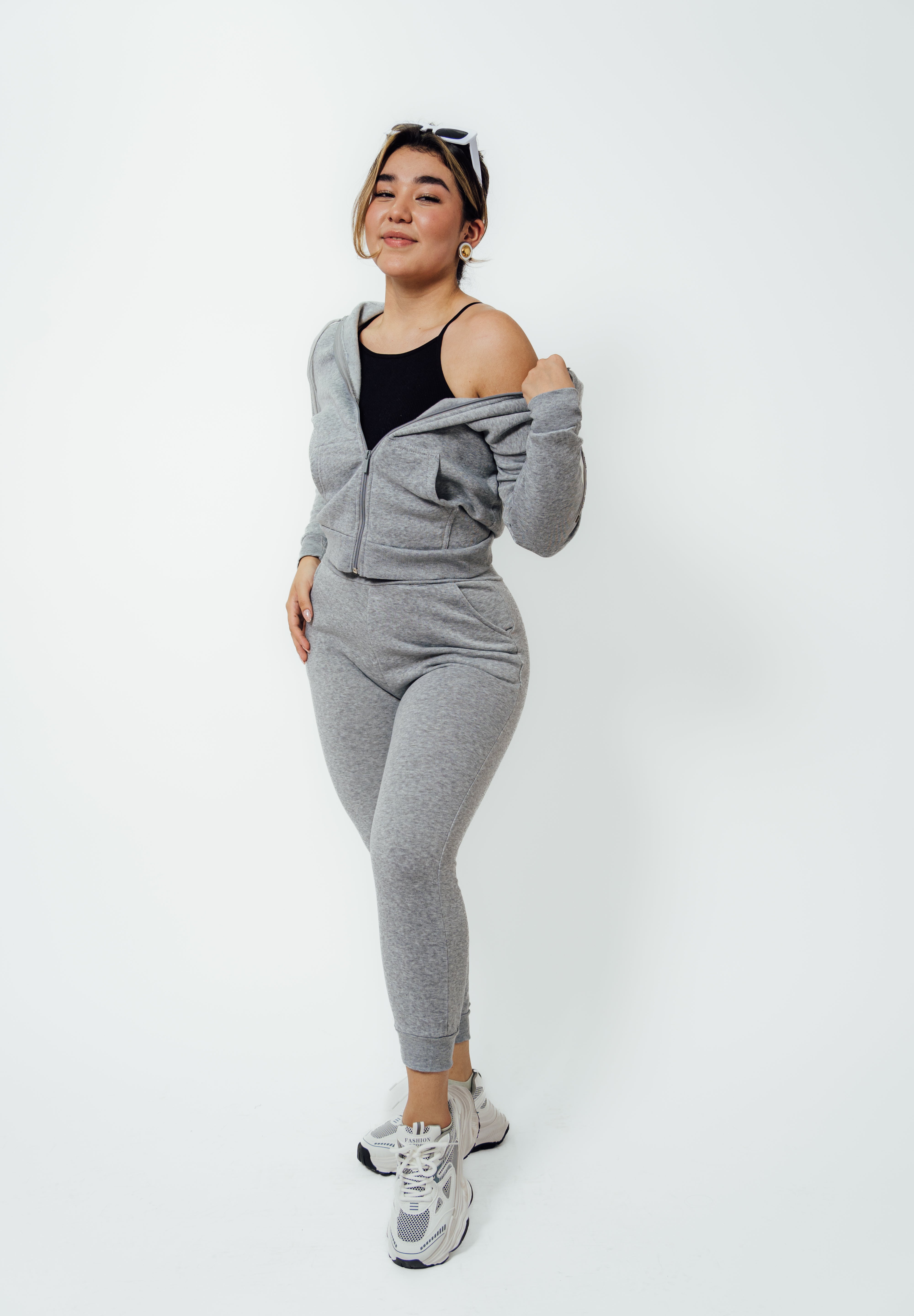 Set deportivo conjunto de pants y hoodie