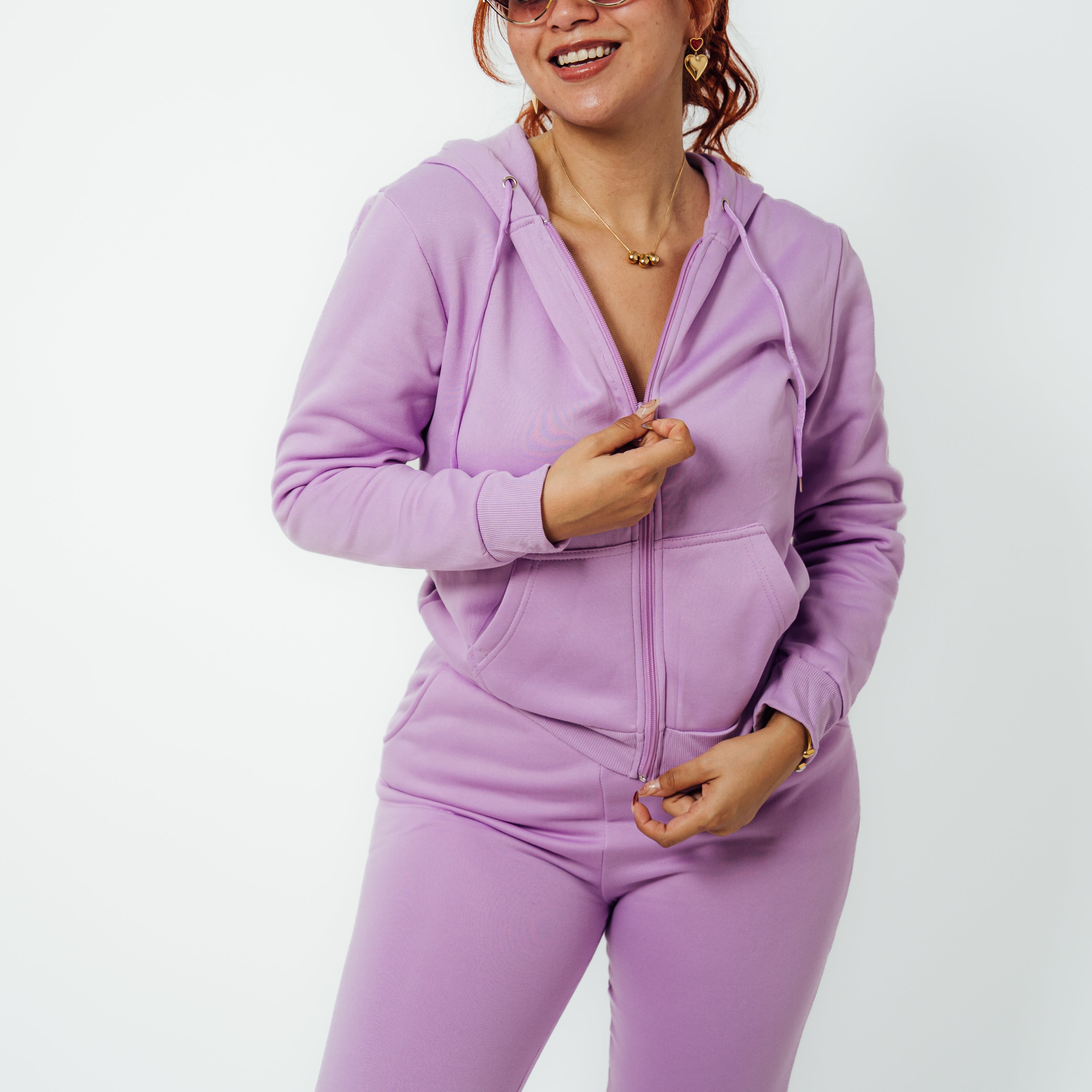 Set deportivo conjunto de pants y hoodie