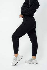 Set deportivo conjunto de pants y hoodie